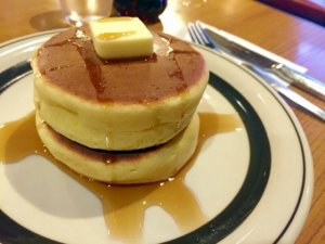 二段重ねのホットケーキ