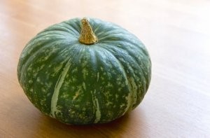 丸のままのカボチャ