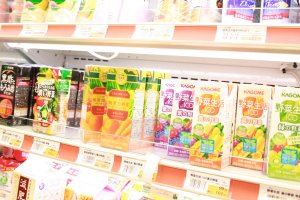 野菜ジュースの棚