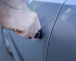 自動車のドア